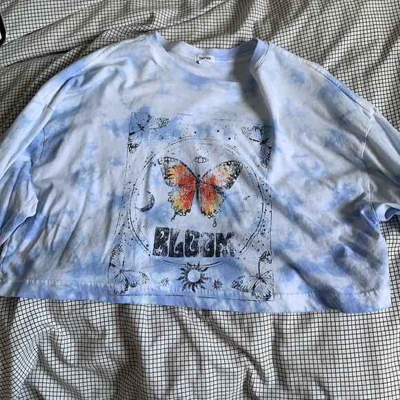 Garage medium size “bloom” long sleeve tee - Picture 2 of 4
